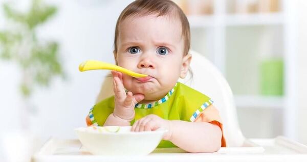 Dùng thực phẩm chức năng cho trẻ sơ sinh nếu trẻ có tình trạng biếng ăn, chậm lớn