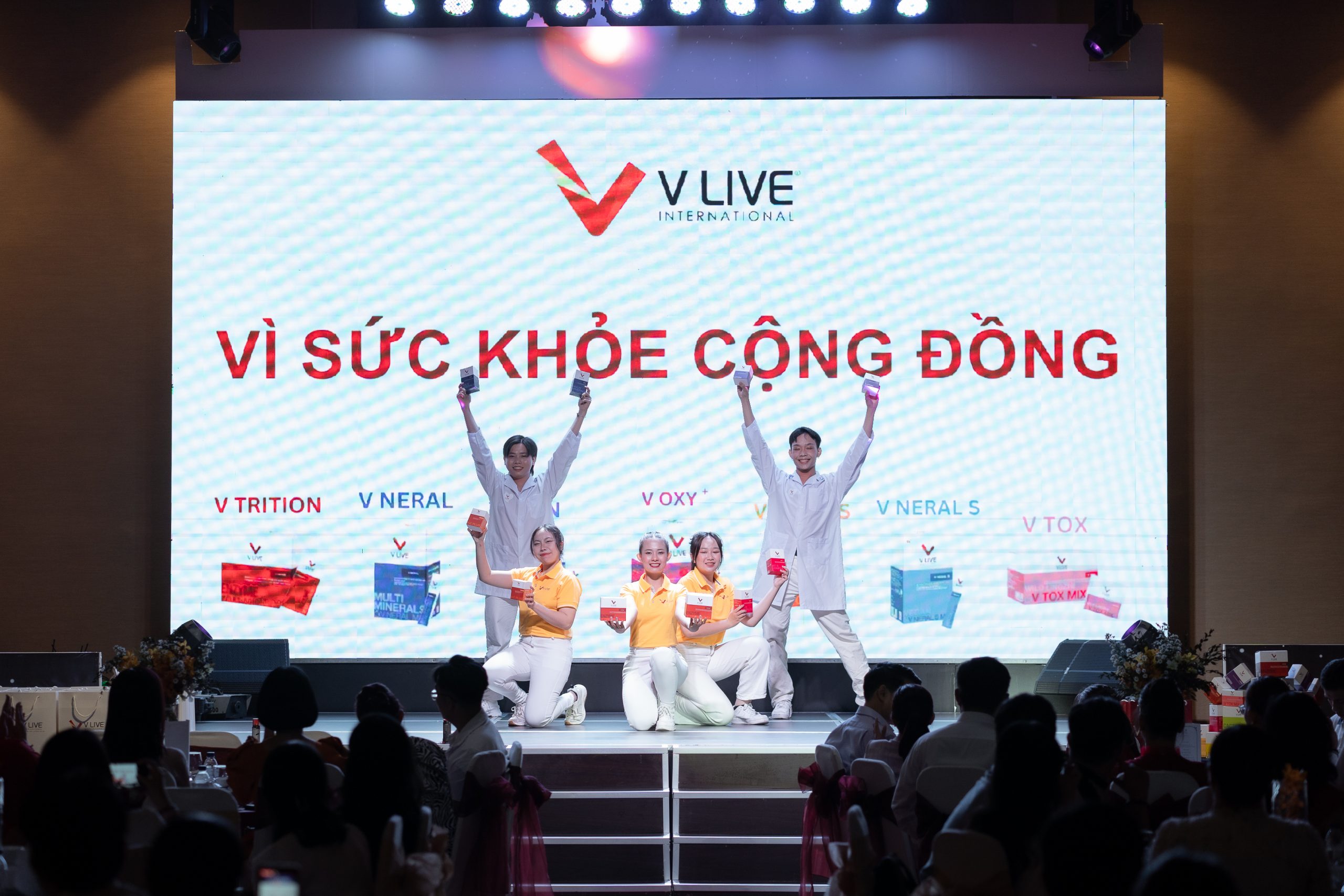 Chương trình múa bài hát “V LIVE – Sản phẩm tốt”