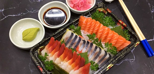 Sashimi là loại thực phẩm mà người lớn tuổi không nên cùng